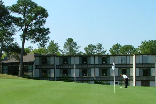 Inn at Houndslake Aiken Inn at Houndslake Aiken