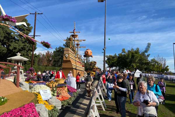Rose Parade Float Showcase