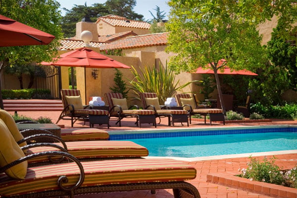 PebbleBeachPool600x400