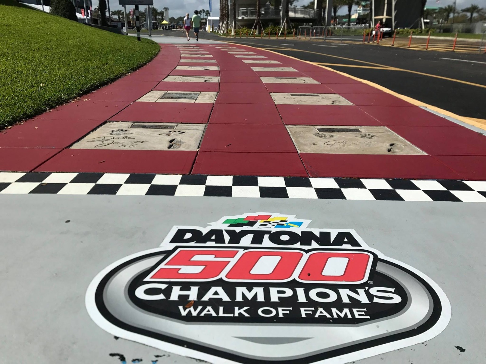 5 night Residence Inn Daytona Speedway (Rolex 24)