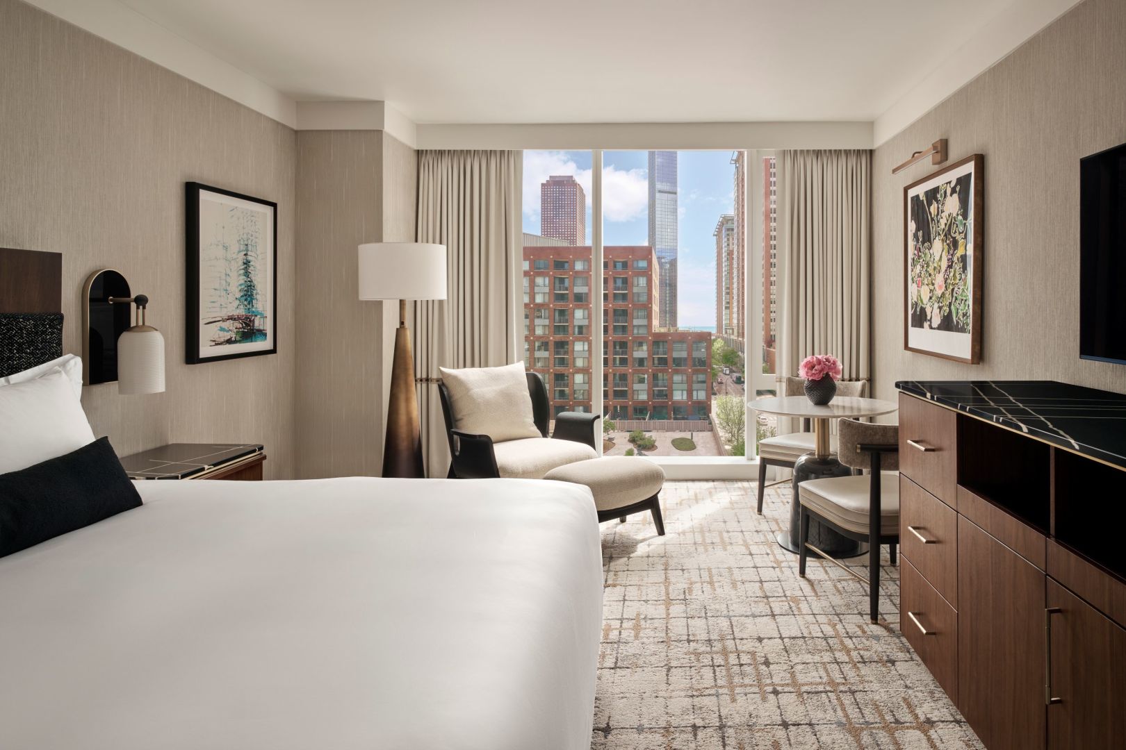 3 night Loews Downtown Chicago (2027)