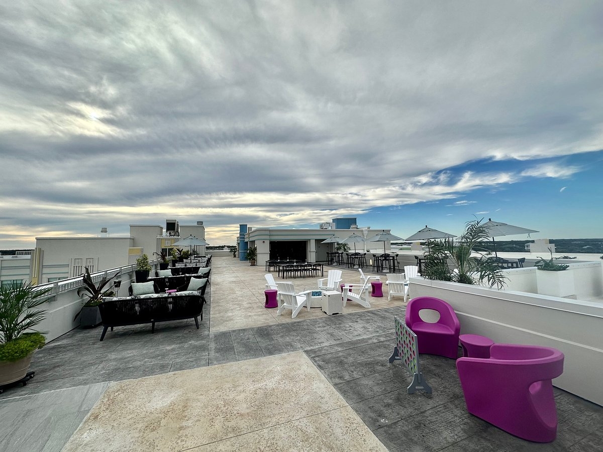 Rooftop Restaurant at Hyatt Place