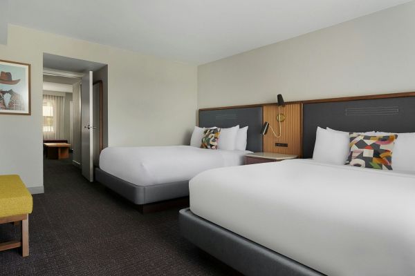 November 15: 49ers at Cowboys - The Arlin Hotel