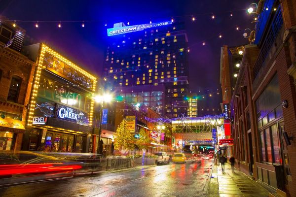 4 night Hollywood Casino Hotel Detroit