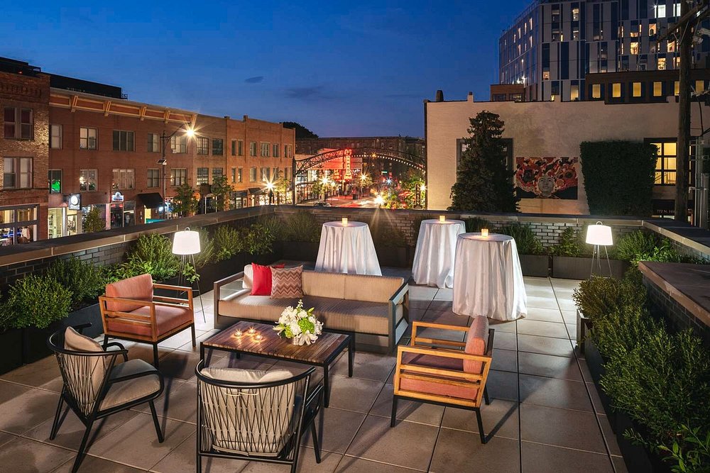 4 night Graduate by Hilton Downtown Columbus