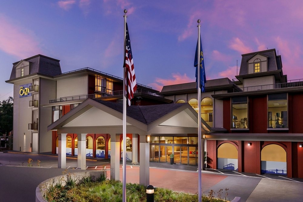 3 night Hotel Caza Fisherman's Wharf (With Hospitality)