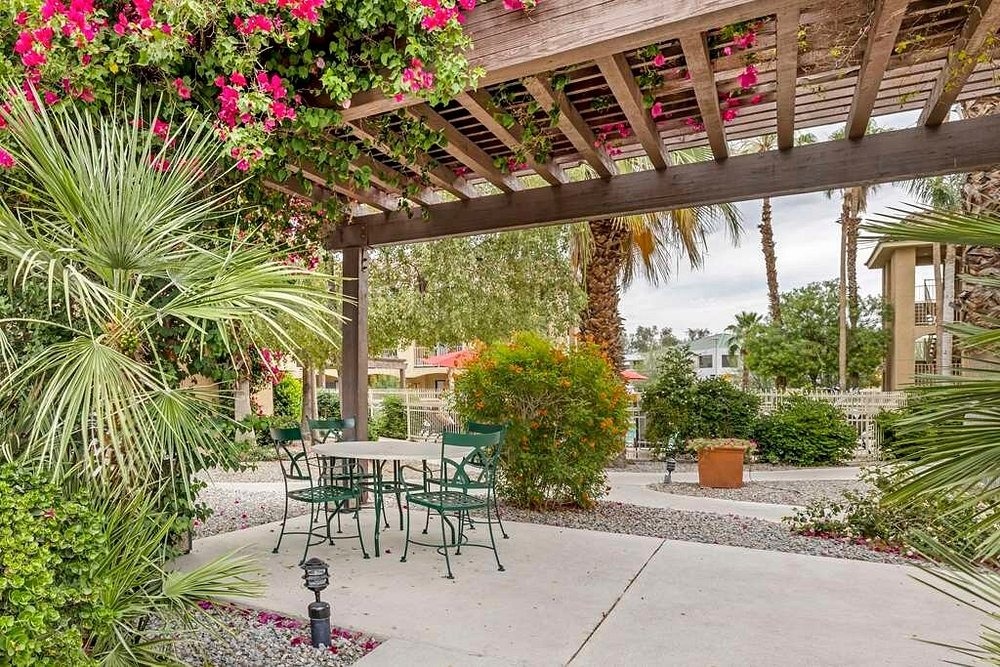 4 night: March 2-6 Best Western Plus