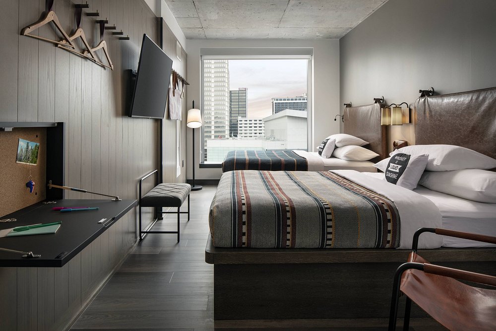 4 night Moxy Downtown Louisville (2027)