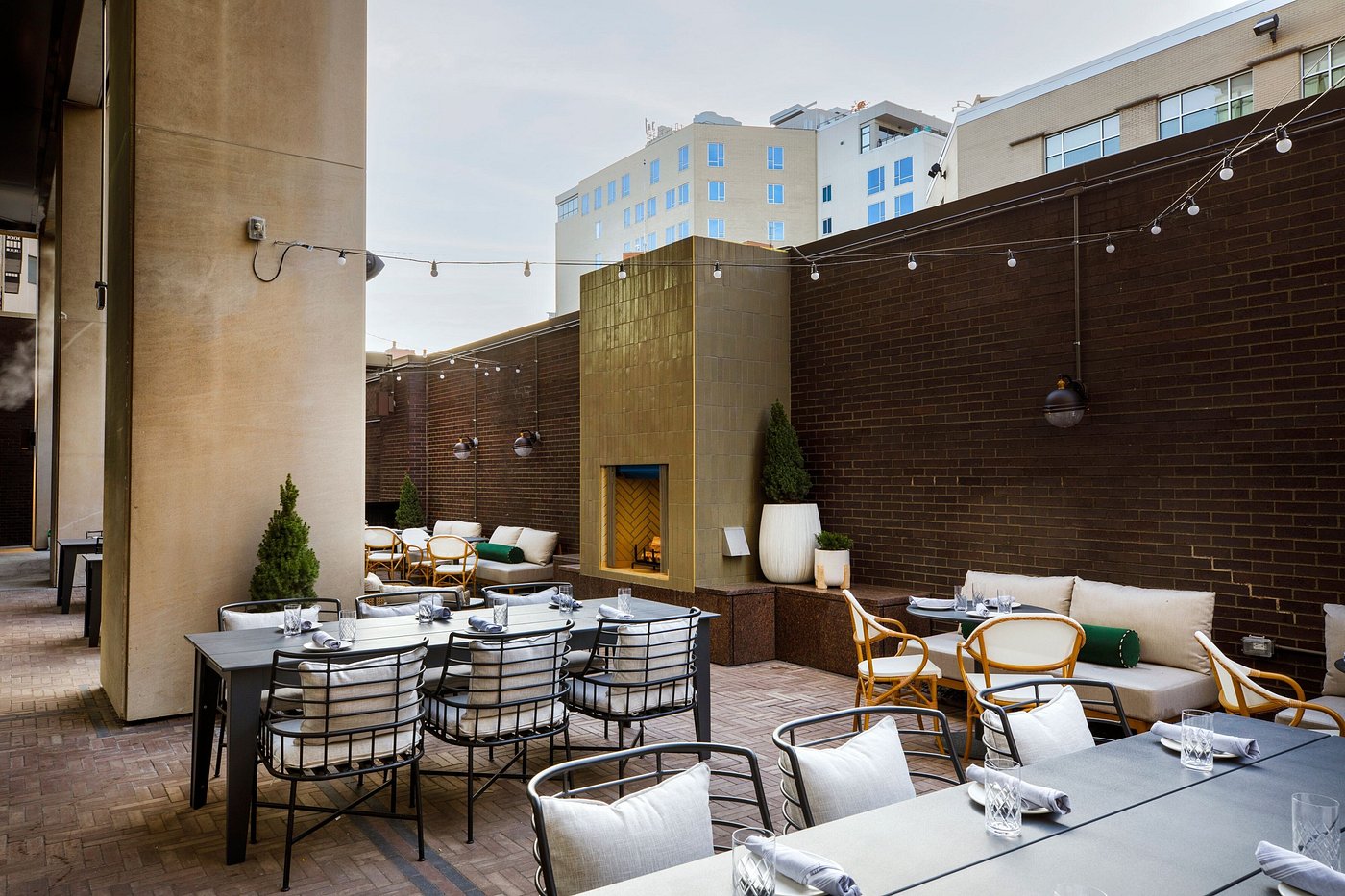 3 night Hotel Indy Downtown - 2027 (Race & Legends Day)