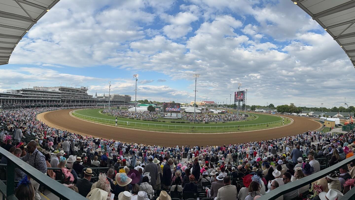 Thank you Churchill Downs for an incredible weekend! See y’all next year!!! #kentucky #kentuckyderby #derbyday