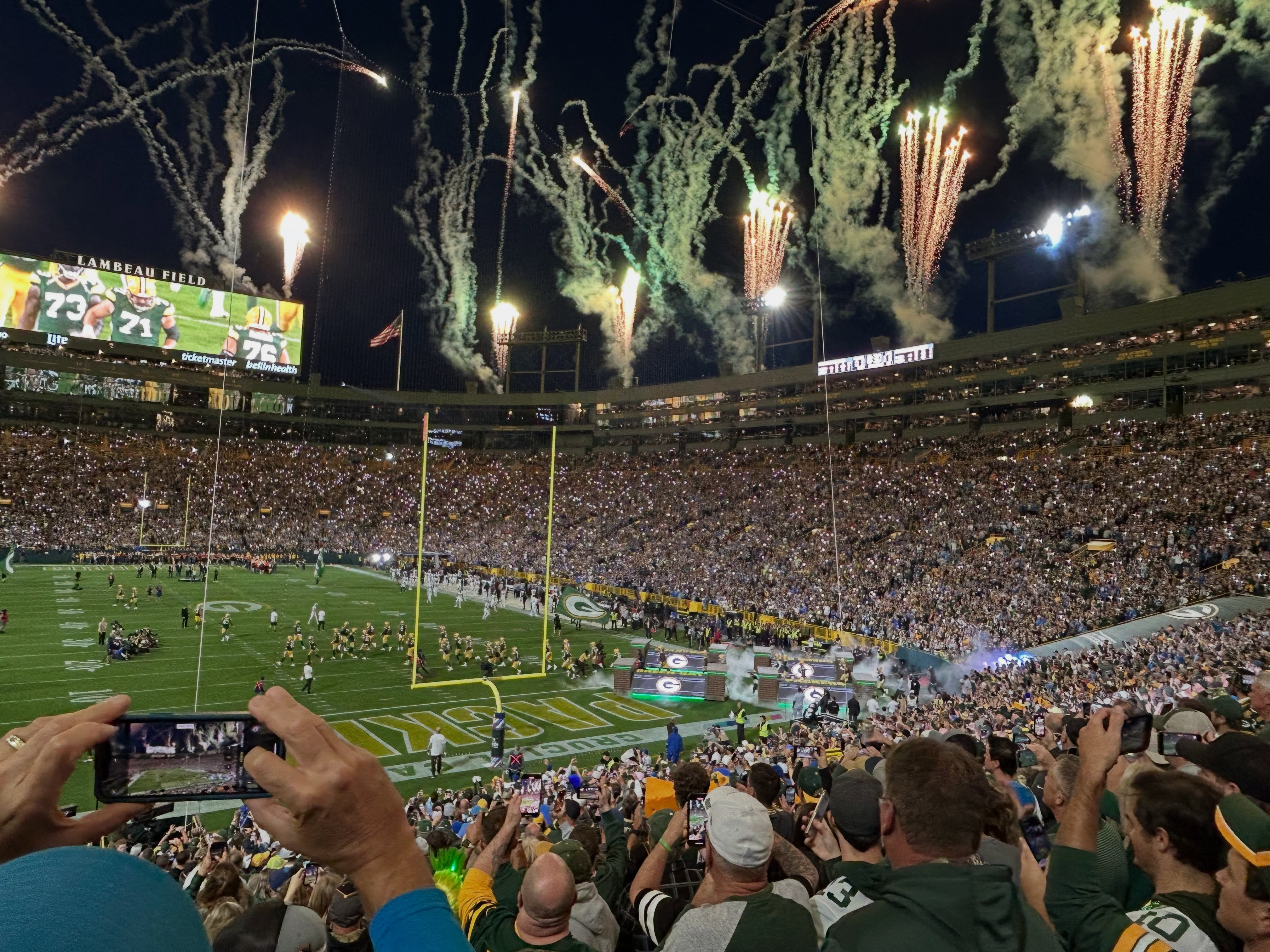 If this place isn’t on your bucket list it should be.. #lambeaufield #bucketlisttravel #bucketlisttrip