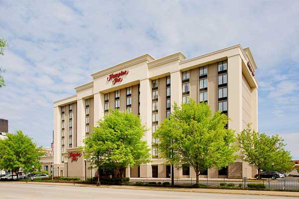 Exterior of Hampton Inn Louisville, host hotel for Kentucky Derby Tour Packages